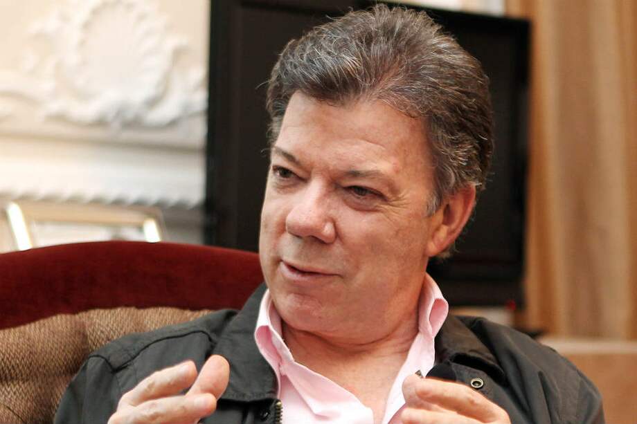 Santos le dijo a la U que hay que enviarles señales positivas a los inversionistas.