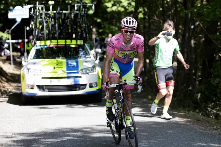 Alberto Contador, líder del Giro de Italia y virtual ganador de la carrera. / AFP