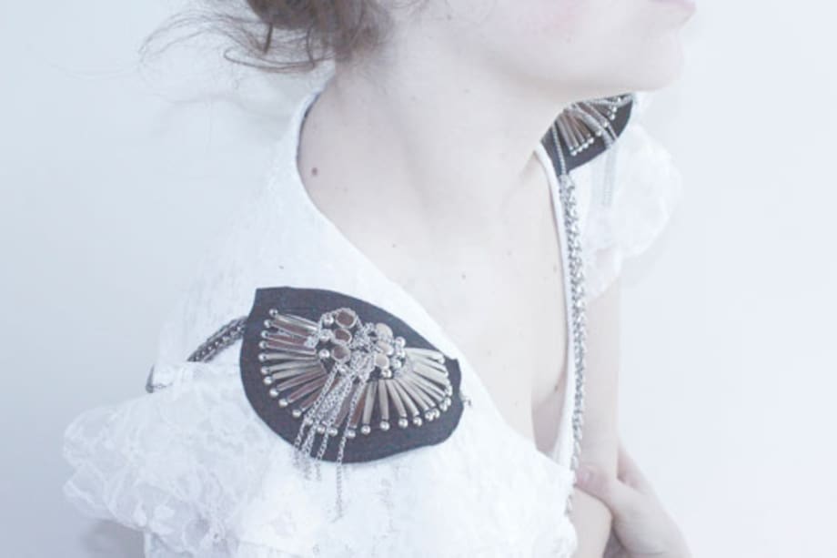 “Frases” entre lo romántico y lo oscuro