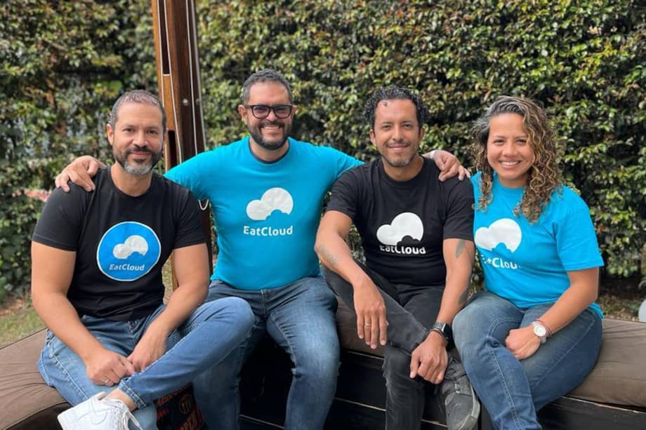 Jorge Correa, Juan David Correa, Luis Carlos Correa e Isis Espitia, emprendedores de EatCloud.