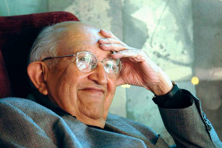 Plinio Apuleyo Mendoza admitió en Barcelona que no tuvo la fuerza que se requería para dejar el periodismo. / Archivo