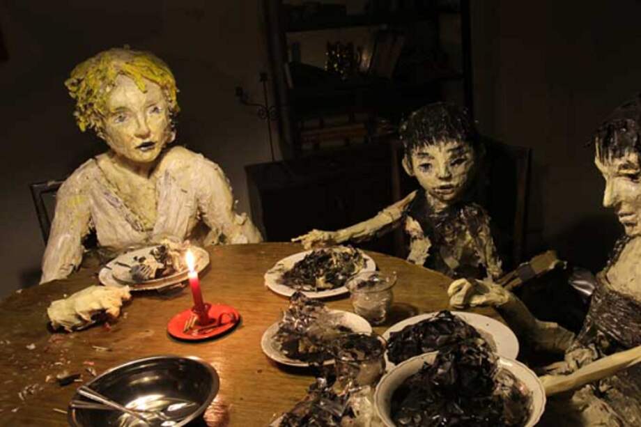 Imagen de la película "La casa lobo", que muestra y denuncia parte de la tortura que vivieron varios chilenos en una colonia alemana en tiempos de Augusto Pinochet. / Cortesía