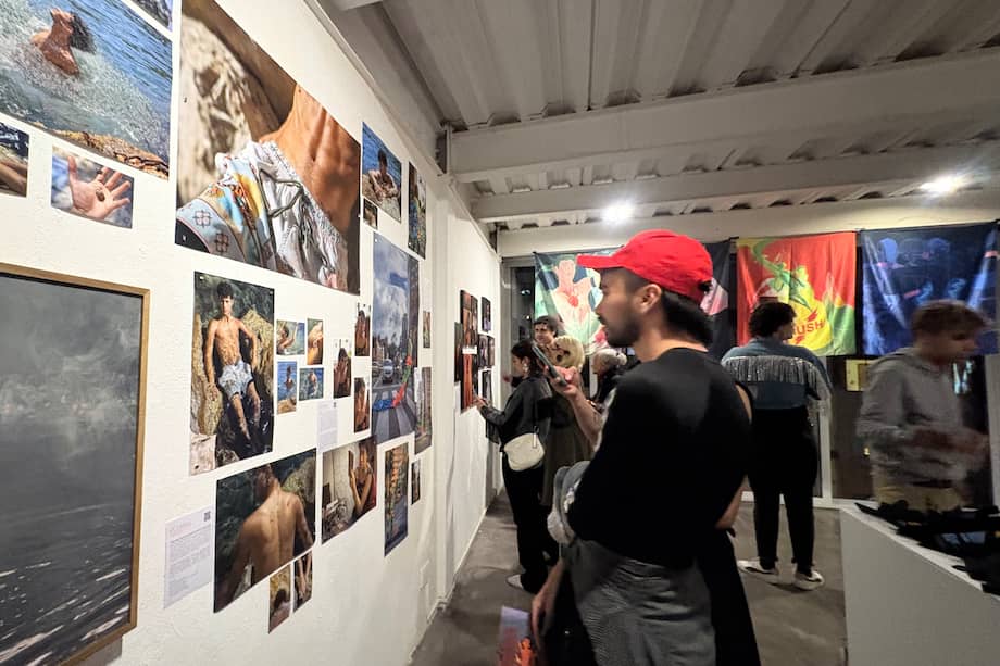 "Hacer arte queer, ya sea desde las artes visuales, el performance, la instalación, el baile, la danza, la escritura o la poesía, siempre va a ser un acto político", dice Andrea Cobaría.