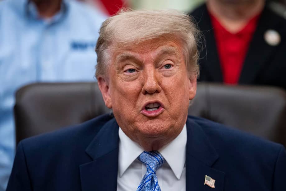 Tras demandar a su propio gobierno, Trump logró un acuerdo y un blindaje fiscal enorme.