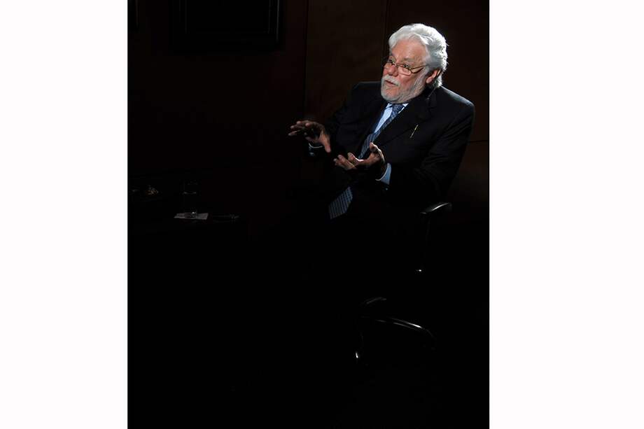 El expresidente de la Corte Constitucional Carlos Gaviria. Archivo - El Espectador