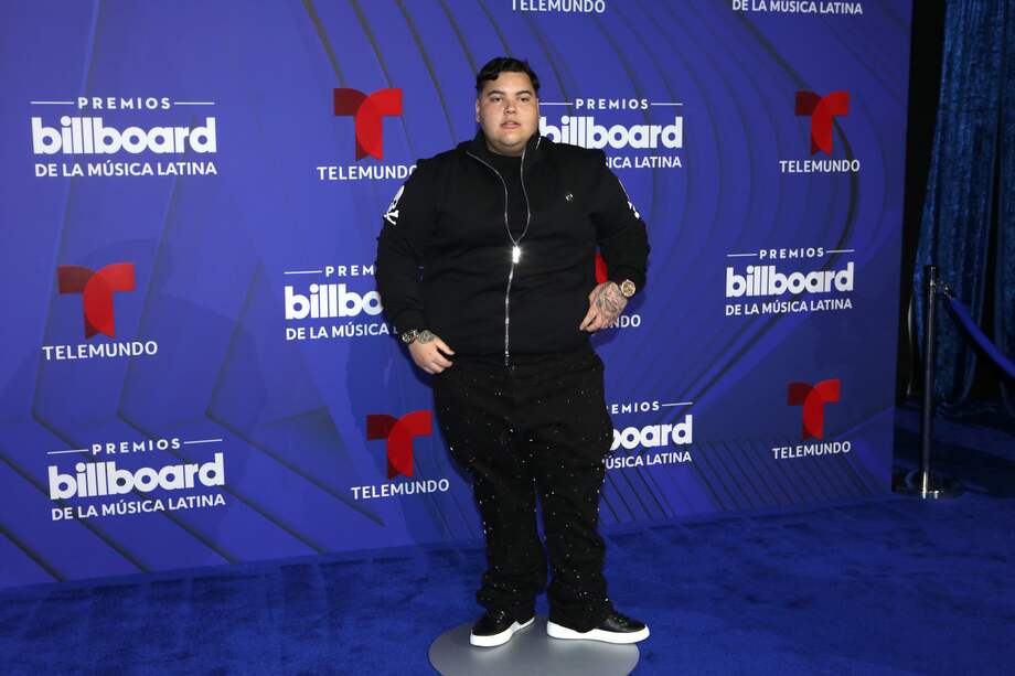 El tema de reguetón de FloyyMenor -cuyo nombre real es Alan Felipe y que tan solo tiene 19 años- dio la vuelta al mundo el año pasado y ha cosechado 1.367 millones de oyentes en la plataforma.