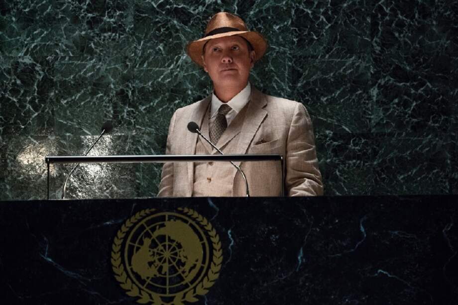 James Spader en una de las escenas de la serie “The Blacklist”, en la que interpreta a Raymond Reddington. / Cortesía AXN