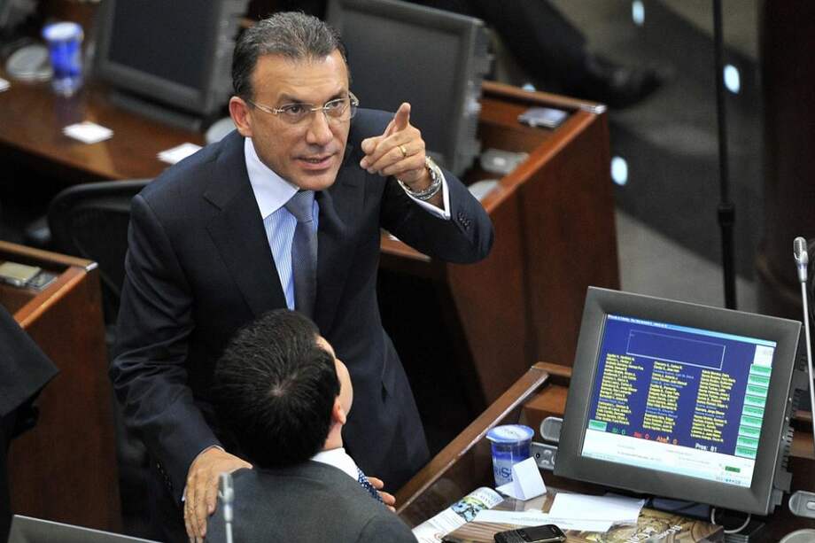 "Es mejor hacer pactos con Dios que con el diablo": Roy Barreras