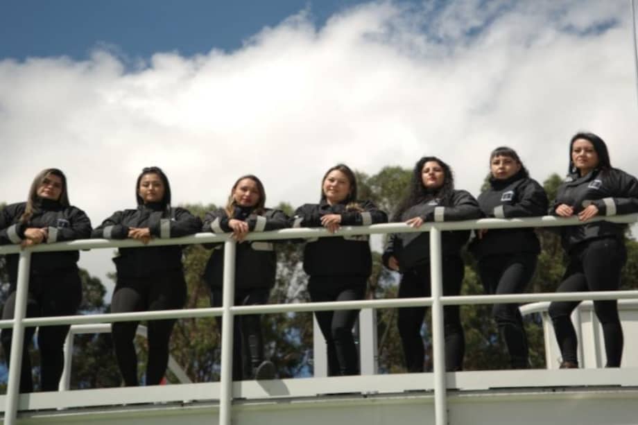 La alcaldesa de Bogotá, Claudia López, aseguró que, así como en la capital la población es mitad hombres y mitad mujeres, la contratación en la nueva operadora será equitativa.