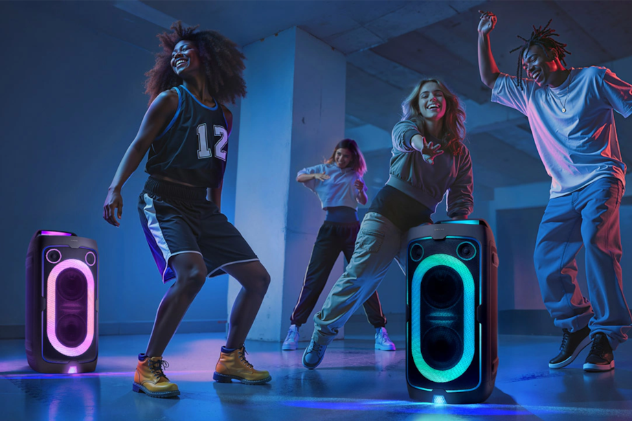 Los nuevos Samsung ST50F y ST40F apuntan a un segmento que se masifica durante los últimos días del año.