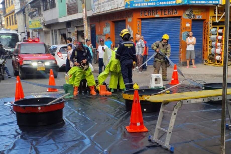 El incendio ocurrió en un edificio de tres plantas en el barrio Porvenir de Cali.