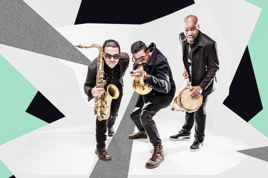 SalsanGroove, agrupación nominada al Latin Grammy 2017 y que participó en el Festival Glastonbury 2019, como parte del tour Colombia Magic.