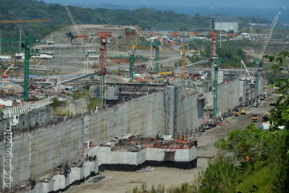 Panamá espera más inversiones españolas y da por resuelta crisis del canal