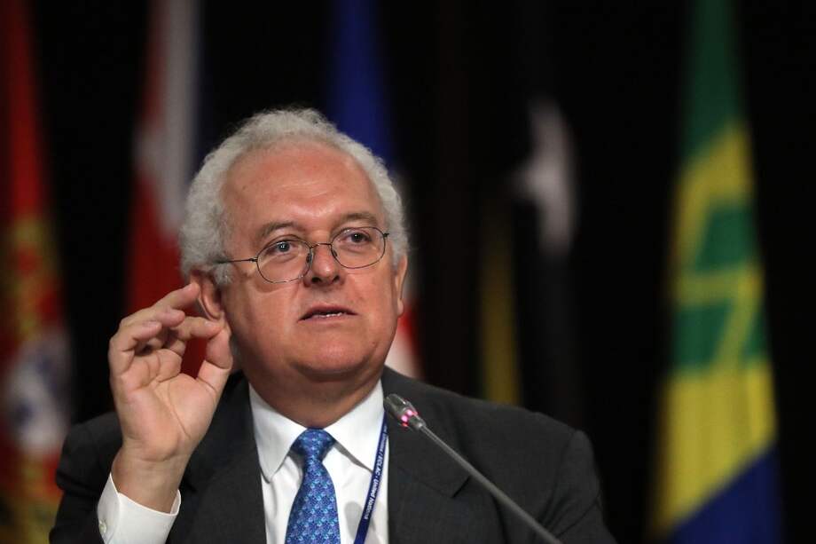 El designado ministro de Hacienda, José Antonio Ocampo, sigue destapando las cartas de la dura reforma tributaria.