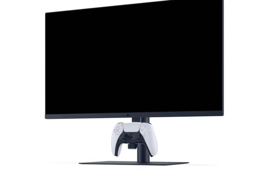El nuevo monitor hecho por Sony incluye un gancho para guardar y recargar el DualSense.