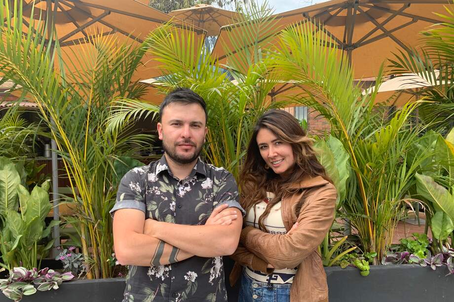 Nicolás Castañeda y Pilar Monroy, emprendedores de Dogs Natural Care.