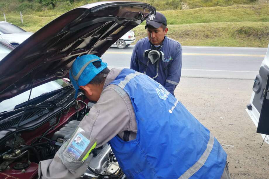 De acuerdo con el director de Laboratorio e Innovación Ambiental de la CAR, una de las causas principales de esta irregularidad es la antigüedad
de la mayor parte del parque automotor en Cundinamarca, especialmente en el sector rural. / Corporación Autónoma Regional de Cundinamarca