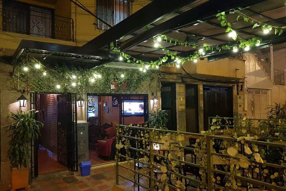 Posada tiene en sus planes expandir su empresa con la apertura de cuatro puntos en la periferia de Medellín para mantener su concepto transformador. / Facebook Café Kirón