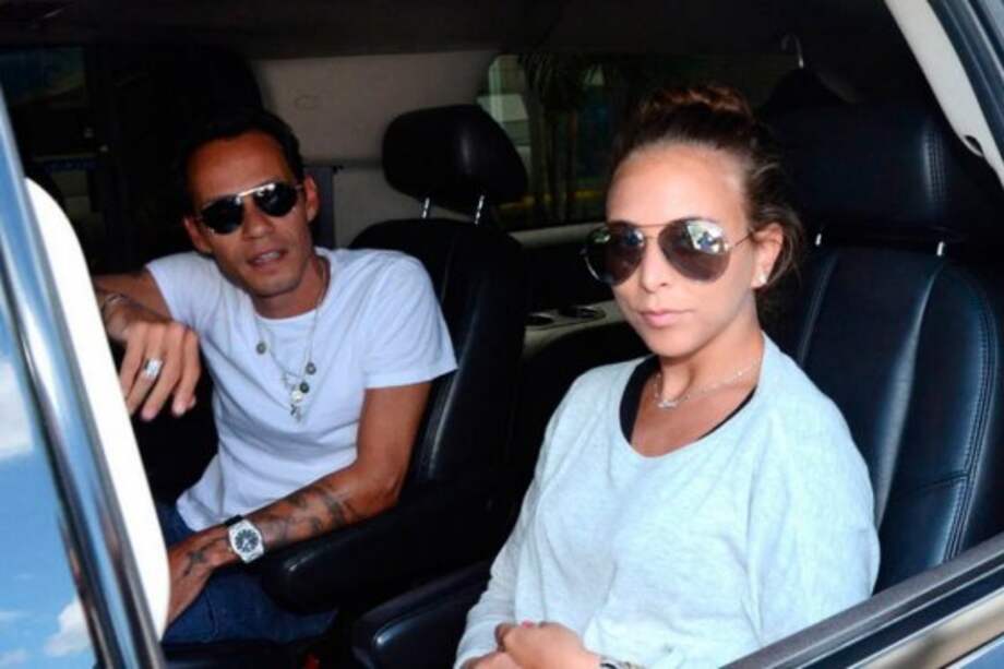 Marc Anthony y Chloe Green. / Bang Showbiz