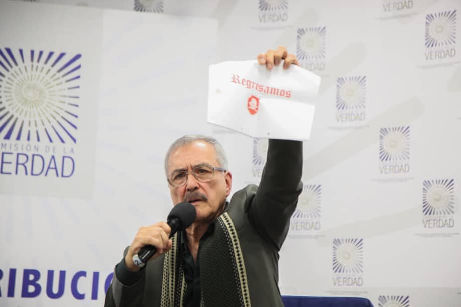 Jaime Caycedo, secretario del Partido Comunista, denunció ante la Comisión de la Verdad, que les siguen llegando amenazas. / Comisión de la Verdad.
