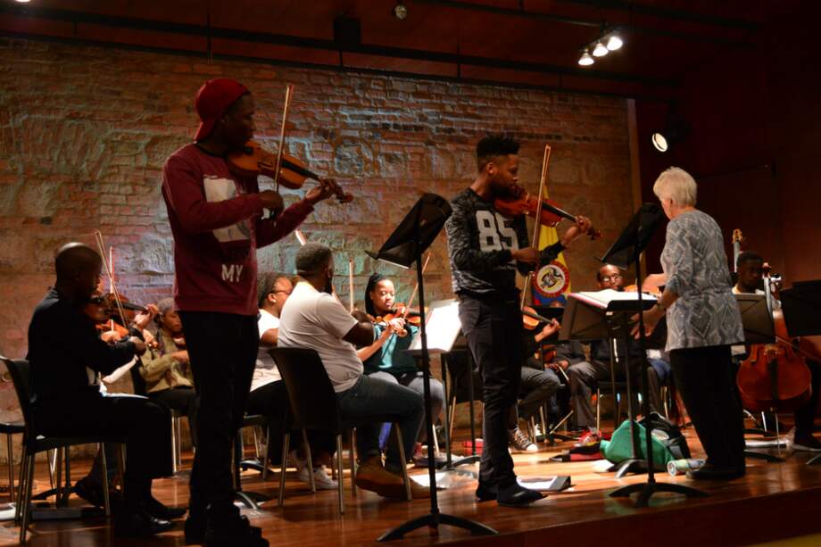 El Ensamble de Cuerdas Buskaid visita a Colombia con 25 integrantes y se presentará en Bogotá y Cartagena. / Cortesía