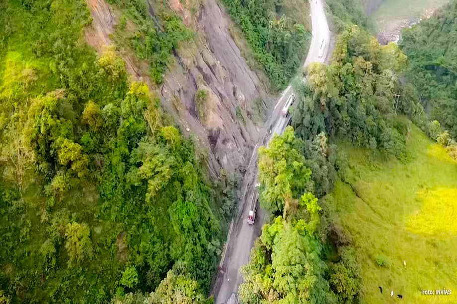 Invías señaló que el cierre se realiza para hacer los arreglos que se requieren de forma segura.