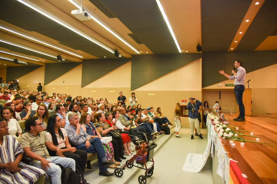 El alcalde Daniel Quintero perdió el plebiscito en Medellín y ganó las elecciones del año pasado.