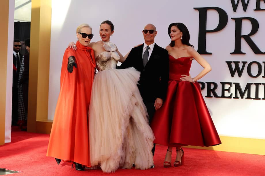 Los actores Meryl Streep, Emily Blunt, Stanley Tucci y Anne Hathaway posan durante el estreno de la icónica película ‘El diablo viste de Prada 2’ este lunes, en el Lincoln Center de Nueva York (EE.UU.). / EFE/ Octavio Guzmán