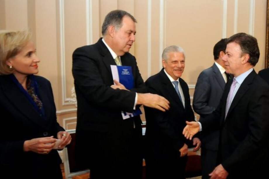 Críticas desde el Congreso a posibilidad de que Presidente elija Procurador