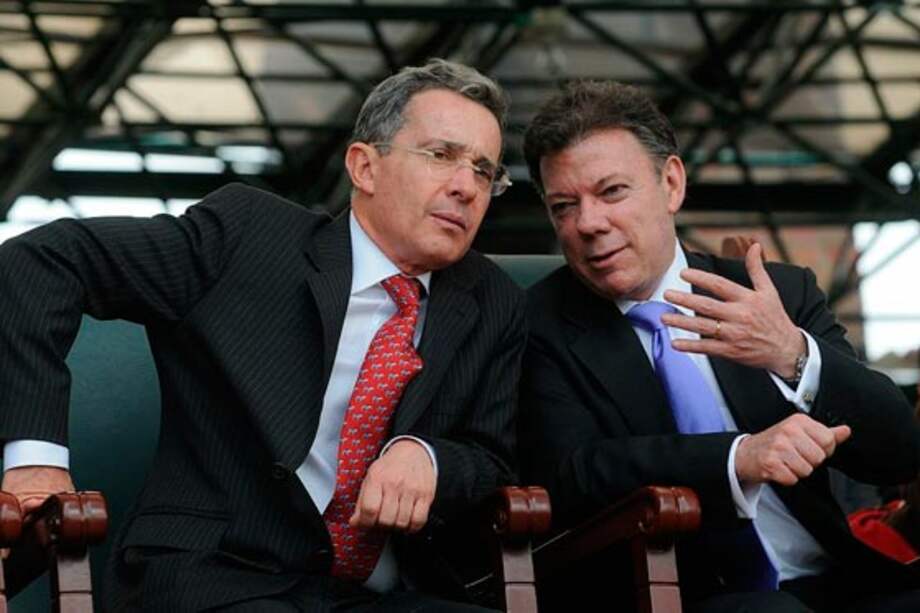 Uribe insistió en que Santos reventó los 'tres huevitos'