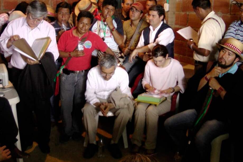 Concluye primera mesa de negociaciones entre Gobierno e indígenas