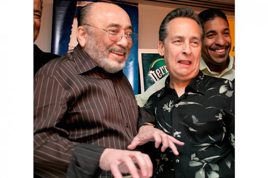 Fotografía de archivo del 25 de enero de 2006 del pianista Eddie Palmieri (i) y el cantante Ismael Quintana. / Efe