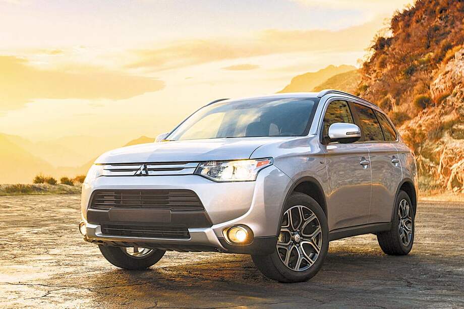 La Outlander Sport 2015 tiene un precio de $73.990 millones.