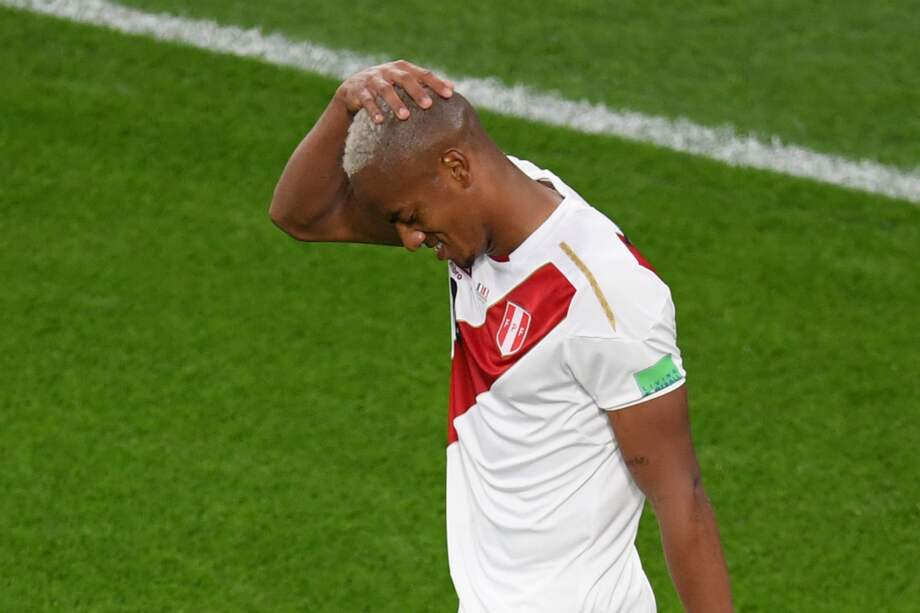 Un tanto de Mbappé dejó por fuera del Mundial a Perú. / AFP