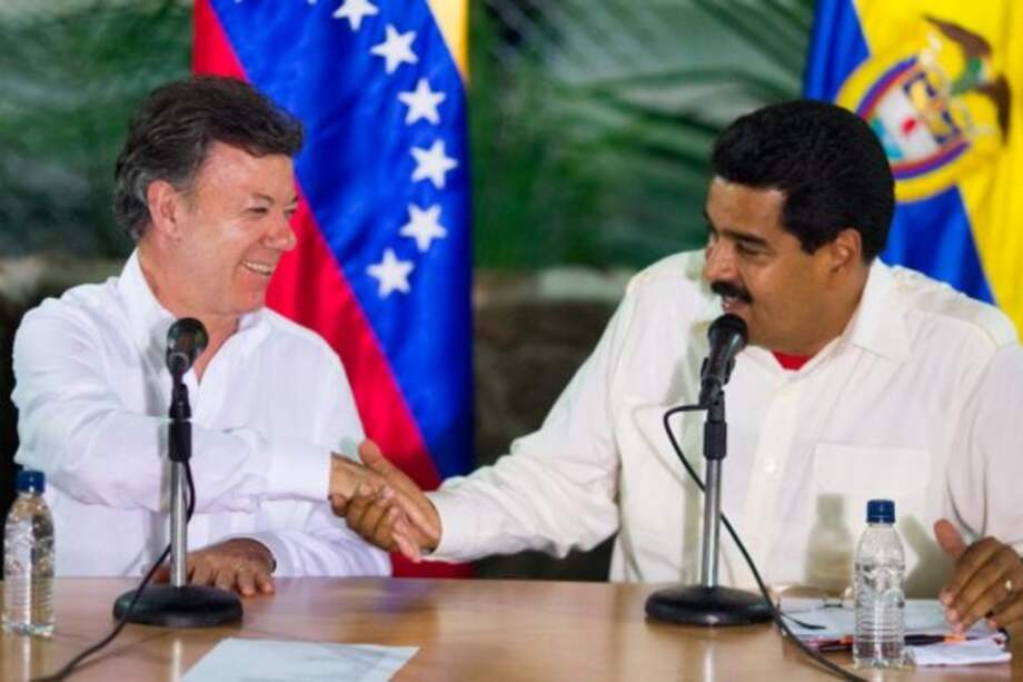 Contrabando fronterizo, tema central de la reunión Santos - Maduro