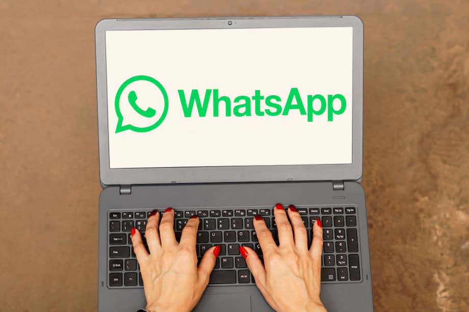 El servicio web de Whatsapp se encuentra caído.