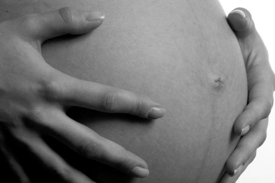 Posiciones para hacer el amor durante el embarazo