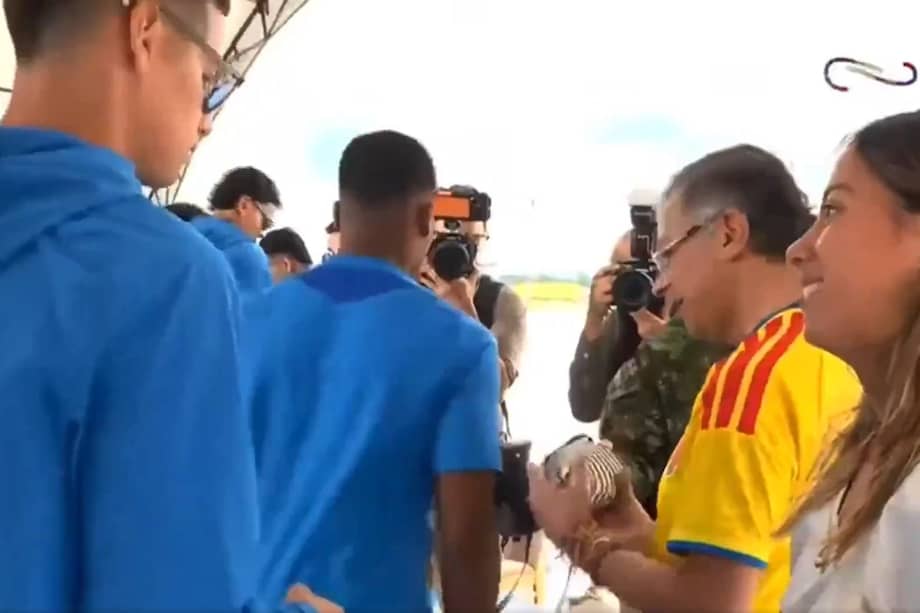 La hija del presidente Gustavo Petro recordó su admiración por el capitán de la selección de Colombia, habló del episodio que se volvió viral y pidió unidad para apoyar al equipo en el Mundial 2026.