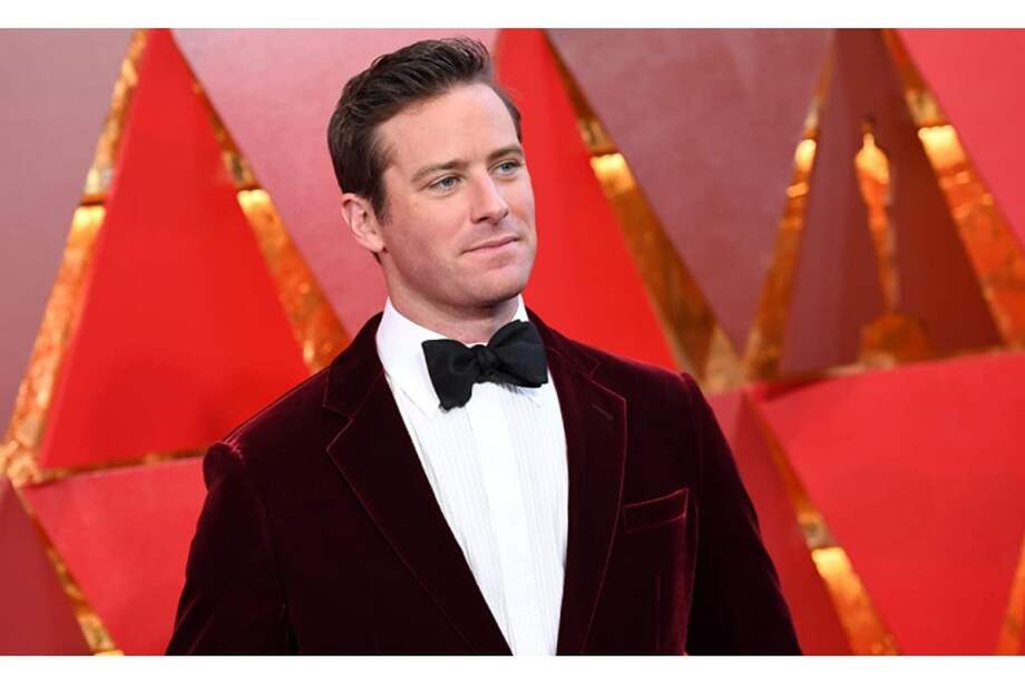 Armie Hammer fue nominado al Globo de Oro por “Call Me By Your Name” y ha actuado en películas como “Rebecca”, “La red social” u “Operación U.N.C.L.E”.
