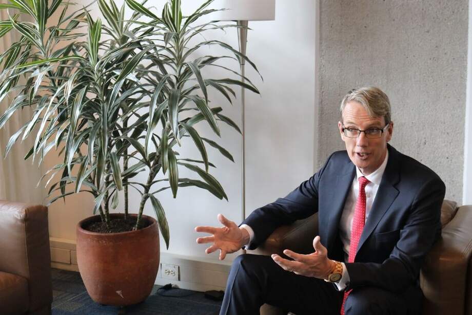 Jeroen Roodenburg, embajador del Reino de los Países Bajos en Colombia, cuenta cómo ha sido el proceso de adaptación de su país a los efectos de la pandemia de coronavirus.