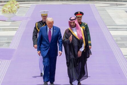 Trump en Medio Oriente: un viaje de tratos comerciales, no de diplomacia