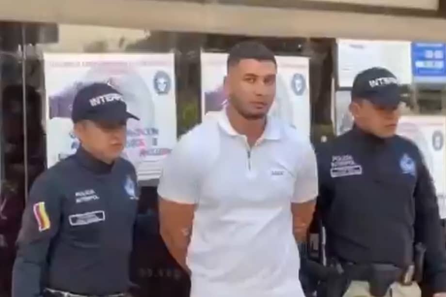 El hombre llamado Sendi Kawar Aziz, era buscado con circular roja.