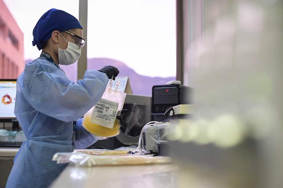 La investigación se realizó estudiando 11 autopsias a personas que murieron por el nuevo coronavirus