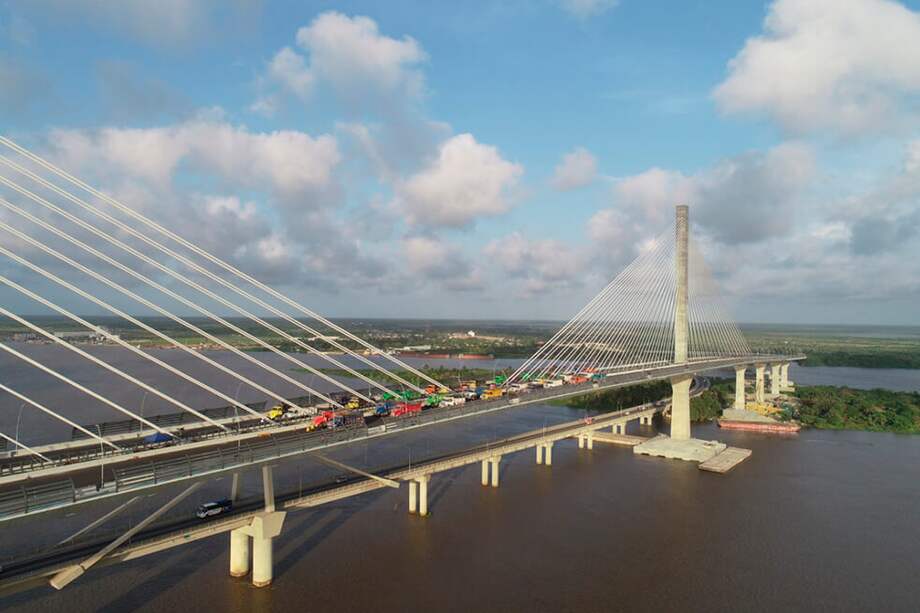 Prueba de carga del puente Pumarejo en Barranquilla. / Cortesía - Sacyr