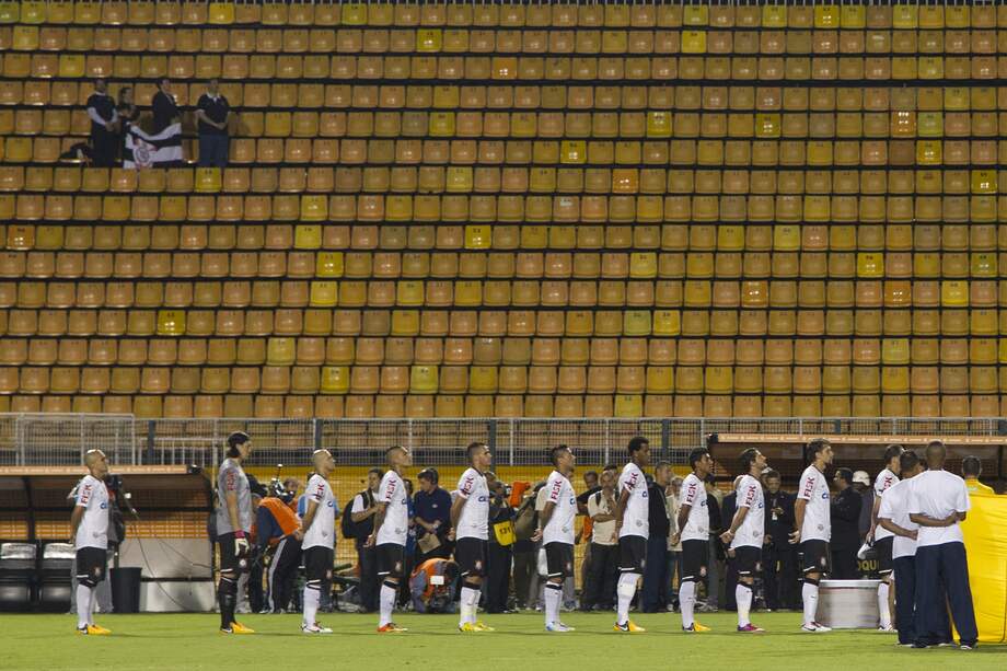 El jugador será procesado por proferir un insulto racista, pero quedó en libertad bajo fianza. (Imagen de referencia del Corinthians en Bogotá, en 2020)