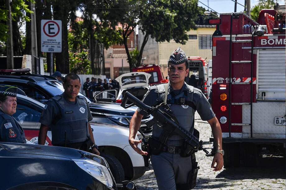 Un nuevo tiroteo entre supuestos asaltantes de bancos y policías ocurrió hoy en el estado de Paraná, Brasil; hace cuatro días fue en Mina Gerais.