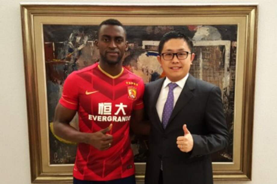 Empresa holandesa pidió a Porto el 10 % del pase de Jackson Martínez