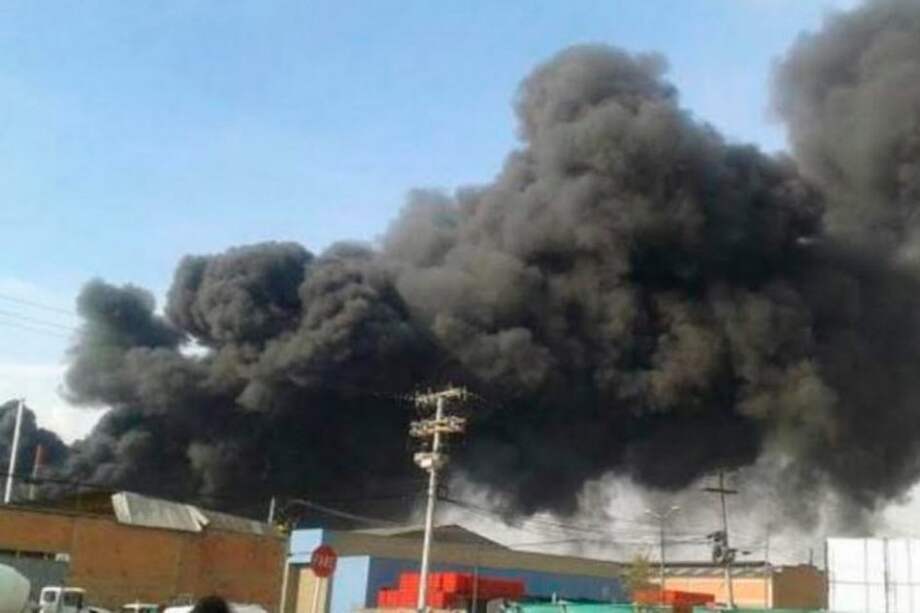 Afectación por inhalación de humo en Bogotá se podría extender hasta la próxima semana