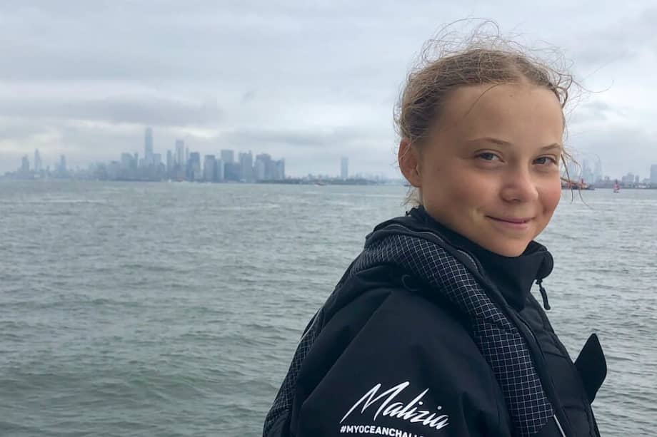 La activista de 16 años llegó hoy a Nueva York tras dos semanas de viajar en vela por el Atlántico. / Twitter Greta Thunberg
