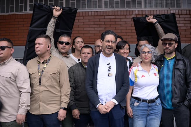 Cepeda reconoce a De la Espriella como presidente: "asumimos con serenidad"